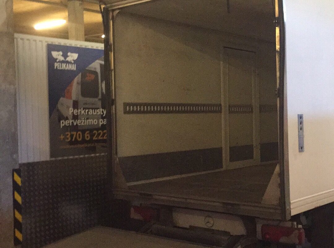 skubus perkraustymas